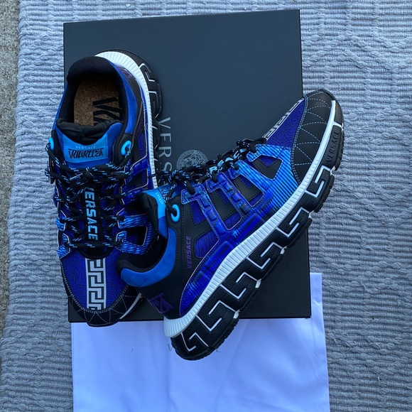 Authentic men Versace Sneakers - Picture 1 of 6